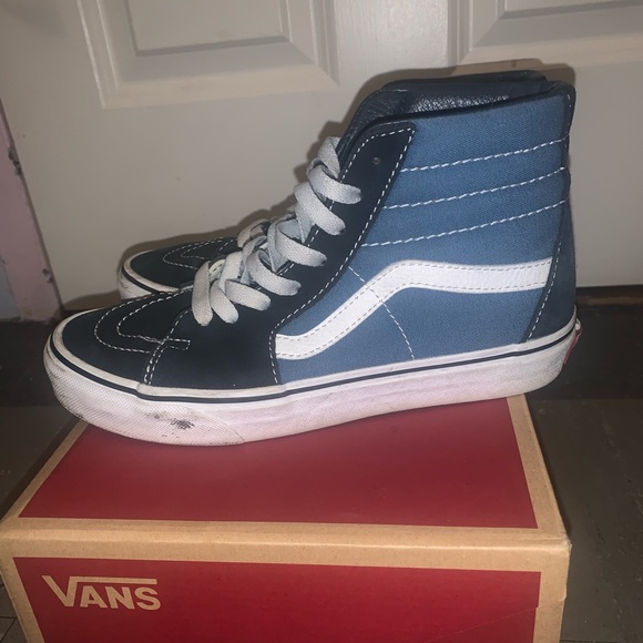 Vans - Picture 2 of 2